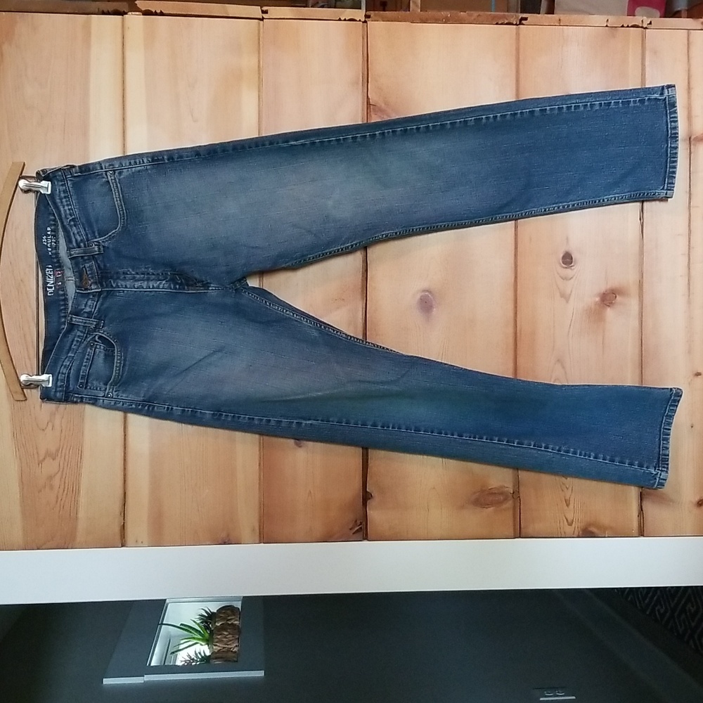 Denizen Levi's 236 Regular Fit 32" x 34"  Jeans